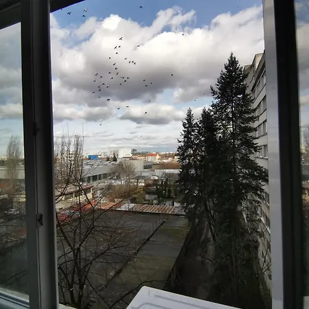 Modern With A Great Sunrise - Close To The Center - *