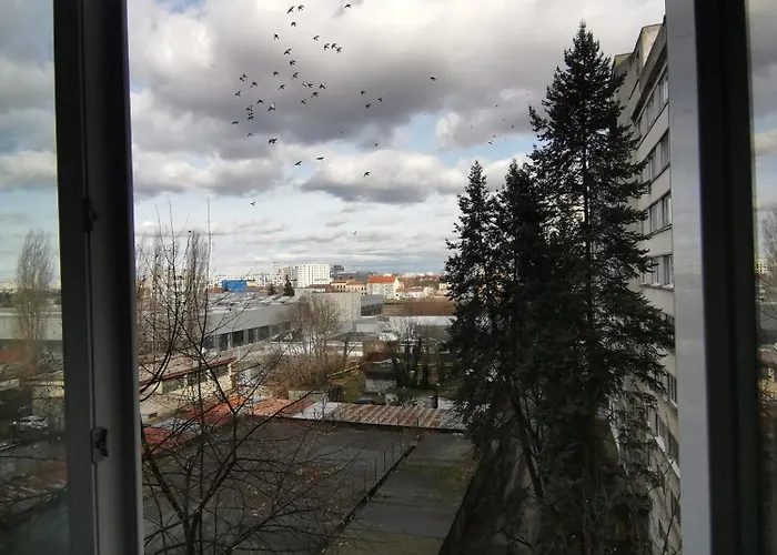 Modern With A Great Sunrise - Close To The Center - *